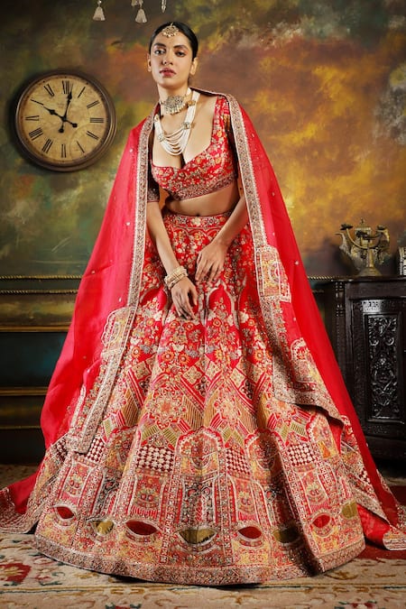Shop Pallavi Poddar Red Silk, Organza Beads, Embroidery V-neck Jahanara Bridal Lehenga Set at Aza Fashions Shop_Pallavi Poddar_Red Silk, Organza Beads, Embroidery V-neck Jahanara Bridal Lehenga Set _at_Aza_Fashions