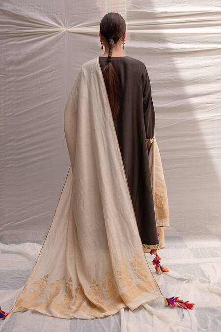 Priyanka Raajiv Ivory Moonga Silk Floral Pattern And Multi Color Brocade Tassels Ganga Dupatta Online at Aza Fashions Priyanka Raajiv_Ivory Moonga Silk Floral Pattern And Multi Color Brocade Tassels Ganga Dupatta _Online_at_Aza_Fashions