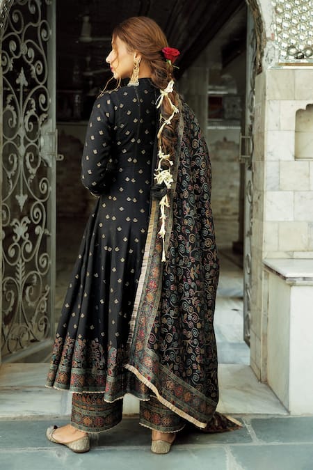 Safaa The Makhmoor Anarkali Set 