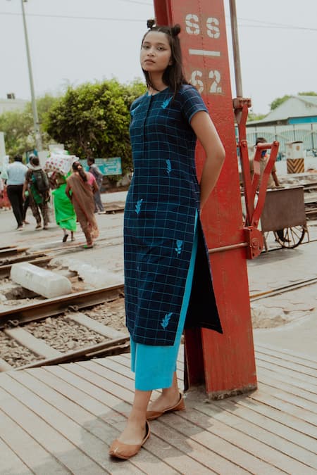 Label Earthen_Blue Mangalgiri And Embroidered Checkered Kurta Pant Set _Online_at_Aza_Fashions