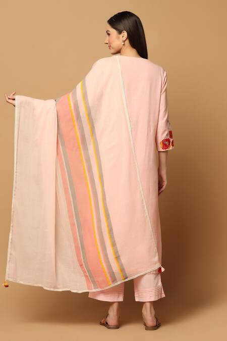 Shop Ikha Couture Peach Linen, Cotton, Maheshwari Embroidery, Lace V-neck Resham Kurta Set at Aza Fashions Shop_Ikha Couture_Peach Linen, Cotton, Maheshwari Embroidery, Lace V-neck Resham Kurta Set_at_Aza_Fashions