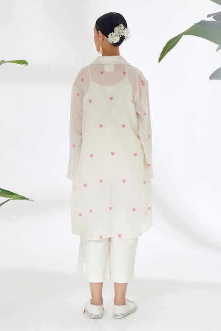 Shop Nikasha Cream Handwoven Jamdani Cotton Heart Collared Neck Wrap Dress at Aza Fashions Shop_Nikasha_Cream Handwoven Jamdani Cotton Heart Collared Neck Wrap Dress _at_Aza_Fashions