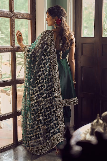 Shop Lashkaraa Green Silk Zari, Stones, Embroidery, Sequins Square Neck Dark Kurta Set at Aza Fashions Shop_Lashkaraa_Green Silk Zari, Stones, Embroidery, Sequins Square Neck Dark Kurta Set _at_Aza_Fashions