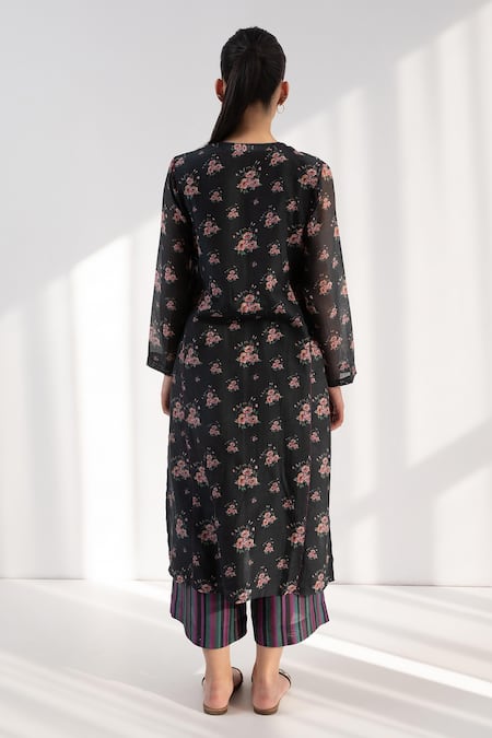 Shop Label Shreya Sharma Black Chanderi Embroidery, Sequins Mandarin Printed Kurta And Flared Pant Set at Aza Fashions Shop_Label Shreya Sharma_Black Chanderi Embroidery, Sequins Mandarin Printed Kurta And Flared Pant Set _at_Aza_Fashions