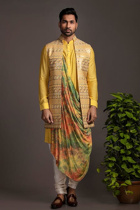 Shop Jayesh Shah Yellow Mohair, Spandex, Silk, Cotton Embroidery Geometric Bundi Set at Aza Fashions Shop_Jayesh Shah_Yellow Mohair, Spandex, Silk, Cotton Embroidery Geometric Bundi Set_at_Aza_Fashions