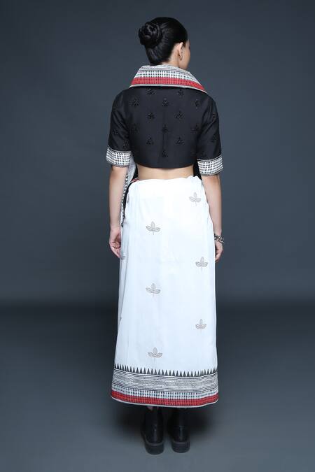 Sanjev Marwaaha Ivory Chanderi Printed Leaf V Neck Motif Saree With Blouse Online at Aza Fashions Sanjev Marwaaha_Ivory Chanderi Printed Leaf V Neck Motif Saree With Blouse_Online_at_Aza_Fashions