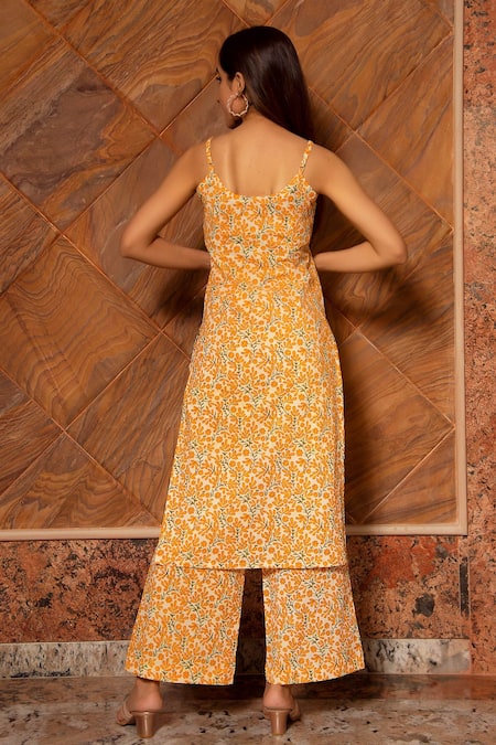 Pomcha Jaipur Ruhani Round Neck Printed Kurta Set 