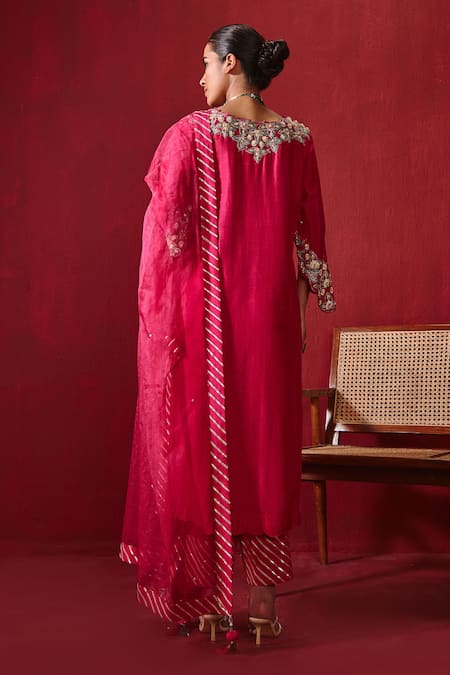 Ajiesh Oberoi Riwaaz Embroidered Kurta Pant Set 