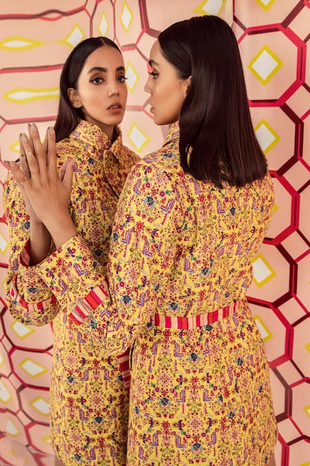 Shop Betrue Yellow Handloom Cotton, Silk Embroidery Collared Tabriz Print Quilted Jacket at Aza Fashions Shop_Betrue_Yellow Handloom Cotton, Silk Embroidery Collared Tabriz Print Quilted Jacket _at_Aza_Fashions