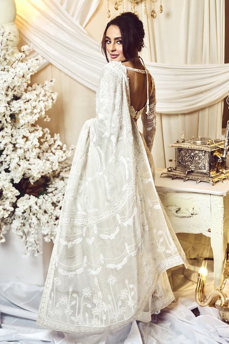 Shop_Varun Chakkilam_White Silk Organza Sequins, Beads V-neck Embroidered Saree With Blouse _at_Aza_Fashions