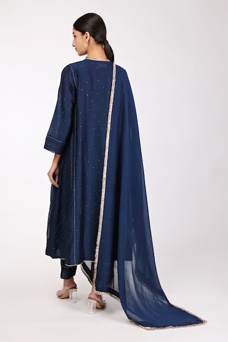 Komal Shah Embroidered Kalidar Kurta Set 