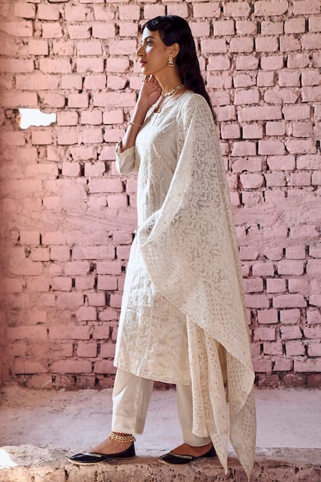 Karaj Jaipur Ivory Chanderi, Cotton, Chiffon Sequins, Embroidery Round Chikankari Kurta Set Online at Aza Fashions Karaj Jaipur_Ivory Chanderi, Cotton, Chiffon Sequins, Embroidery Round Chikankari Kurta Set _Online_at_Aza_Fashions