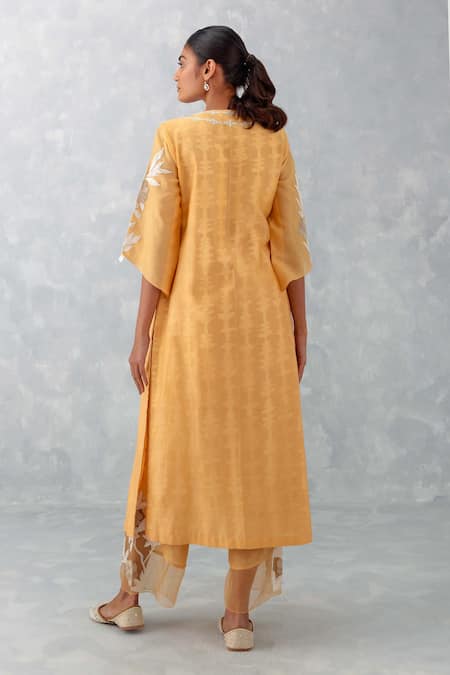 Shop_Devnaagri_Peach , Chanderi, Organza Embroidery, Lace Plunge Ikat Print Kurta Set _at_Aza_Fashions