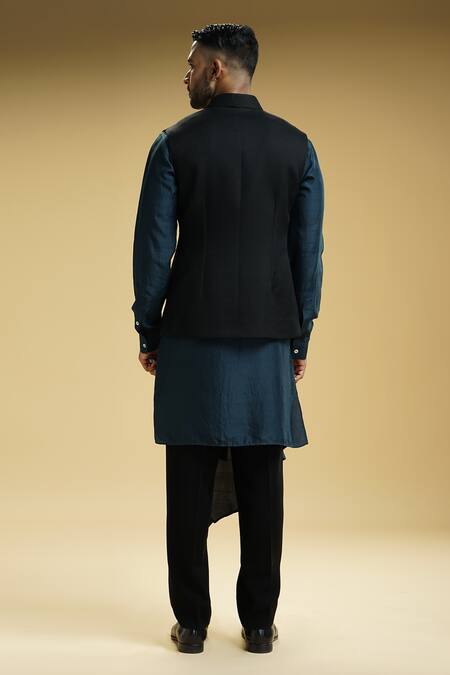 Kommal Sood Front Zip Closure Bundi Asymmetric Kurta Set 
