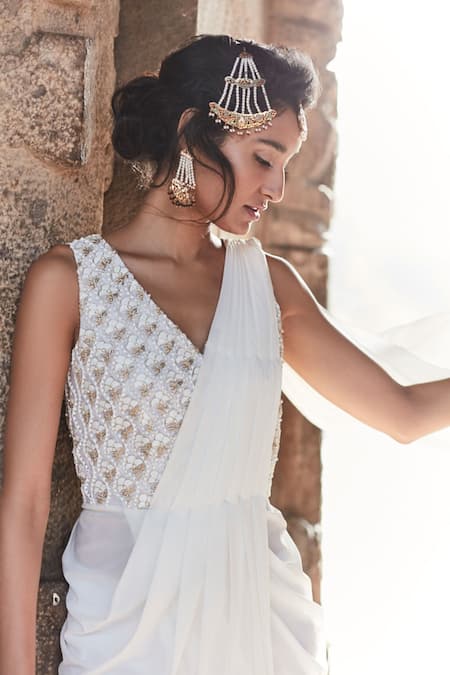 Tisha Saksena Embroidered Pre-Draped Saree With Pant 