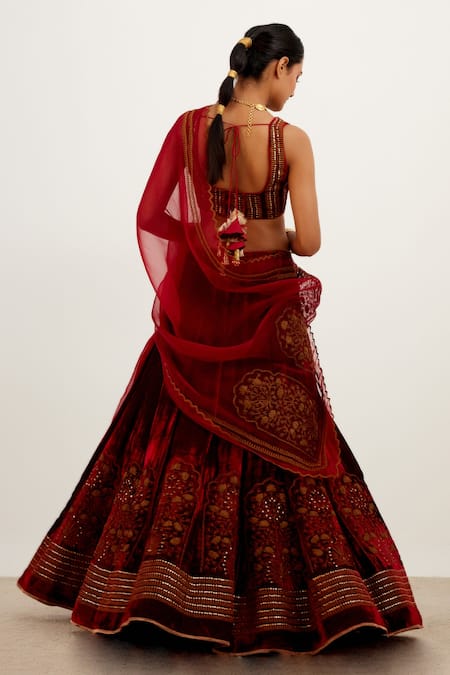 Shop_Devnaagri_Maroon Velvet And Organza Zari Square Neck Embroidered Bridal Lehenga Set _at_Aza_Fashions