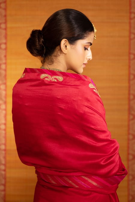 Deep Thee Sita Embroidered Border Saree With Blouse 