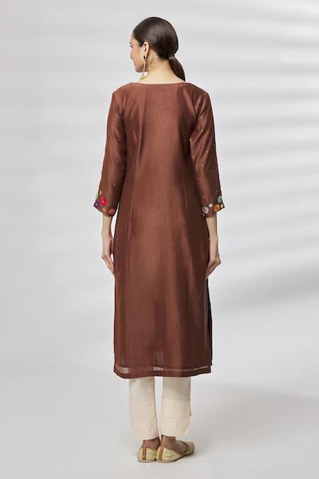 Shop Kasturi Tikmani Brown Pure Chanderi Floral Round Pattern Straight Kurta at Aza Fashions Shop_Kasturi Tikmani_Brown Pure Chanderi Floral Round Pattern Straight Kurta_at_Aza_Fashions