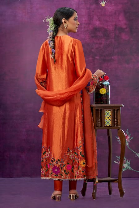 Shop Label Niti Bothra Orange Kora Silk Mughal Round Floral Applique Kurta Pant Set at Aza Fashions Shop_Label Niti Bothra_Orange Kora Silk Mughal Round Floral Applique Kurta Pant Set _at_Aza_Fashions
