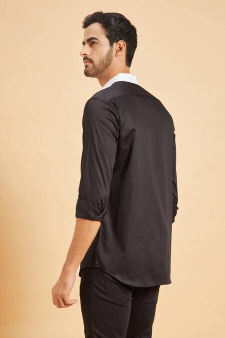 Shop Hilo Design White Giza Cotton Color Block Shirt at Aza Fashions Shop_Hilo Design_White Giza Cotton Color Block Shirt _at_Aza_Fashions