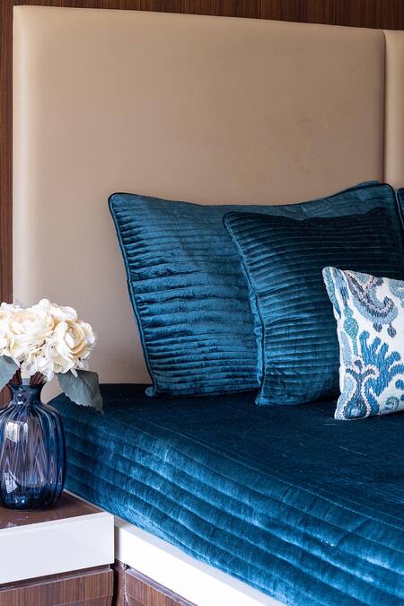 Shop_H2h_Blue Velvet Linear Pattern Bedcover Set _at_Aza_Fashions