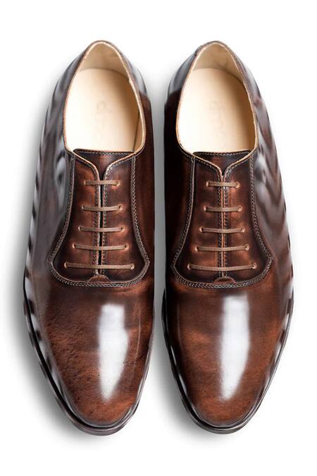 Shop Dmodot Brown Leather Oxford Shoes at Aza Fashions Shop_Dmodot_Brown Leather Oxford Shoes_at_Aza_Fashions