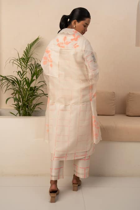 Shop Arcvsh By Pallavi Singh Ivory Organza, Chanderi Embroidery Round Neck Square And Floral Print Kurta Set at Aza Fashions Shop_Arcvsh By Pallavi Singh_Ivory Organza, Chanderi Embroidery Round Neck Square And Floral Print Kurta Set _at_Aza_Fashions