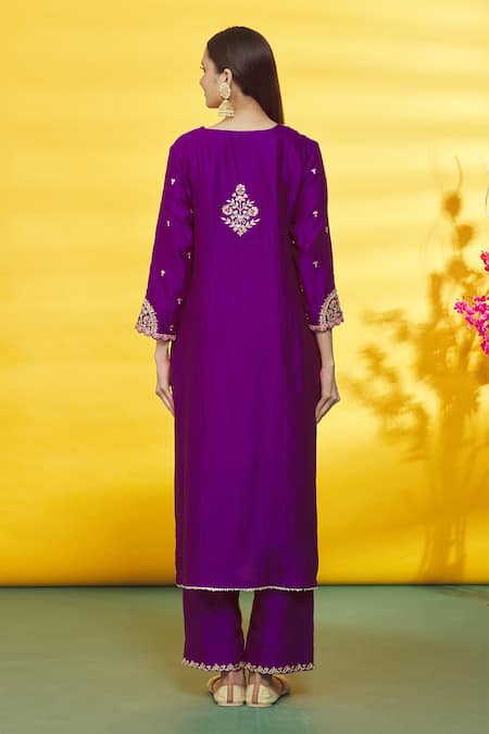 Shop_Surbhi Shah_Magenta Silk, Organza Embroidery Round Neck Hem Kurta Pant Set _at_Aza_Fashions