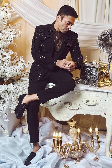 Shop Varun Chakkilam Black Polyblend Suiting Fabric And Lycra Net Embroidered Blazer Set at Aza Fashions Shop_Varun Chakkilam_Black Polyblend Suiting Fabric And Lycra Net Embroidered Blazer Set _at_Aza_Fashions