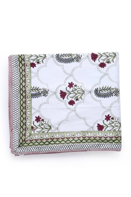 Shop Amoliconcepts White Eco Friendly Cotton Hand Block Print Reversible Single Dohar at Aza Fashions Shop_Amoliconcepts_White Eco Friendly Cotton Hand Block Print Reversible Single Dohar_at_Aza_Fashions