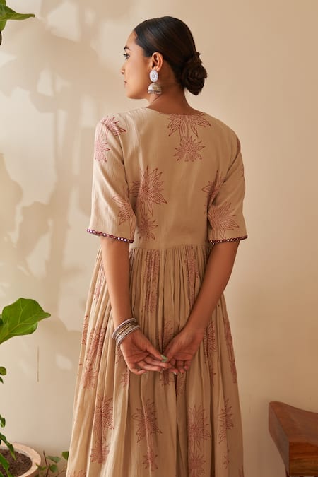 Shop Rekha Agra Red Organza Mirrors V-neck Floral Bloom Print Anarkali And Gharara Set at Aza Fashions Shop_Rekha Agra_Red Organza Mirrors V-neck Floral Bloom Print Anarkali And Gharara Set _at_Aza_Fashions