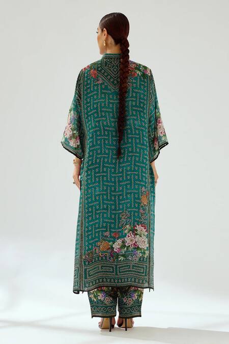 Shop Rajdeep Ranawat Green Silk Beads Round Neck Ghazala Floral And Geometric Pattern Tunic at Aza Fashions Shop_Rajdeep Ranawat_Green Silk Beads Round Neck Ghazala Floral And Geometric Pattern Tunic_at_Aza_Fashions