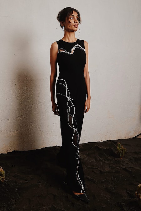 Shop Pocket Stories Black Microfiber Beads Round Neck Wave Pattern Embroidered Jumpsuit at Aza Fashions Shop_Pocket Stories_Black Microfiber Beads Round Neck Wave Pattern Embroidered Jumpsuit _at_Aza_Fashions