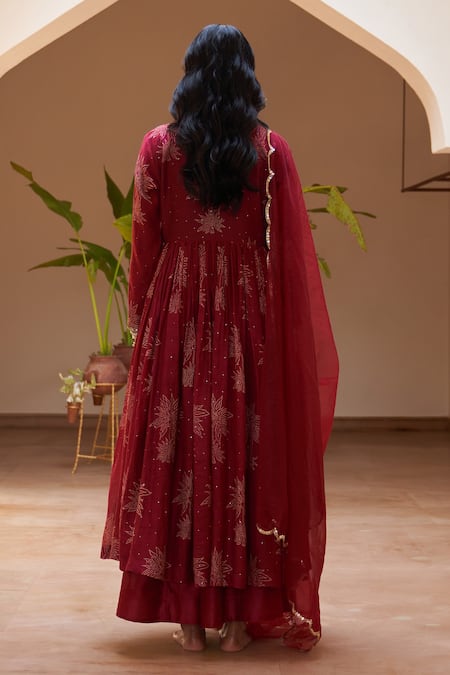 Shop Rekha Agra Red Chanderi Cut Work, Sequins, Embroidery Floral Print Anarkali Pant Set at Aza Fashions Shop_Rekha Agra_Red Chanderi Cut Work, Sequins, Embroidery Floral Print Anarkali Pant Set _at_Aza_Fashions