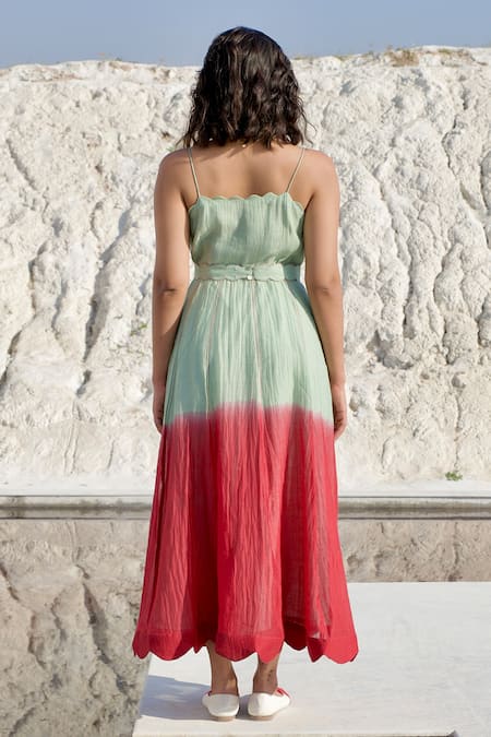 The Loom Art A-line Panelled Dress With Belt 