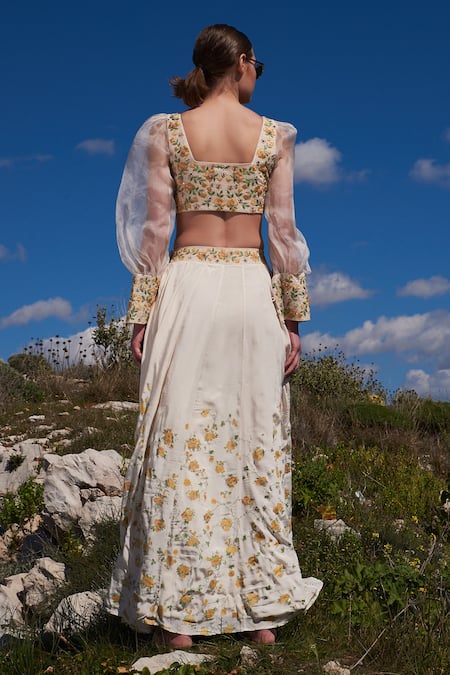 Shop Shruti Sancheti White Crepe, Organza Sequins, Embroidery Square Neck Hand Crop Top And Skirt Set at Aza Fashions Shop_Shruti Sancheti_White Crepe, Organza Sequins, Embroidery Square Neck Hand Crop Top And Skirt Set _at_Aza_Fashions