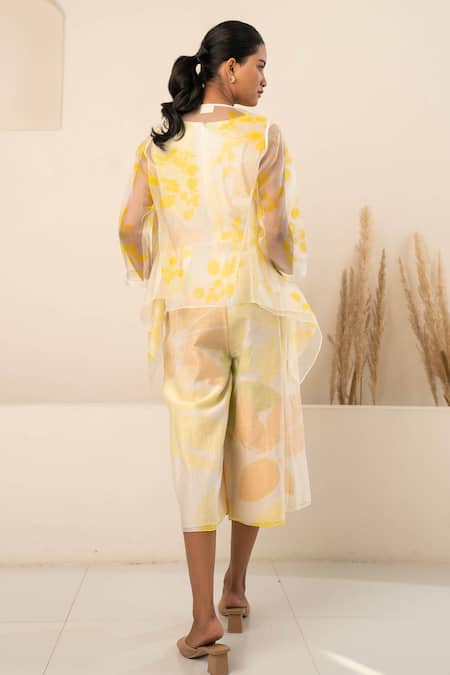 Shop Arcvsh By Pallavi Singh Yellow Organza, Chanderi Open Neck, Flower Petal Print Jacket With Jumpsuit at Aza Fashions Shop_Arcvsh By Pallavi Singh_Yellow Organza, Chanderi Open Neck, Flower Petal Print Jacket With Jumpsuit _at_Aza_Fashions