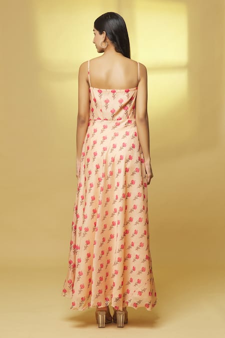 Shop Kalakaari By Sagarika Peach Chanderi Tassels, Mirrors Square Neck Flower Bouquet Print Gown at Aza Fashions Shop_Kalakaari By Sagarika_Peach Chanderi Tassels, Mirrors Square Neck Flower Bouquet Print Gown _at_Aza_Fashions