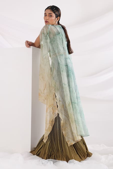 Smriti By Anju Agarwal Marbellous Ombre Cape & Pleated Skirt Set 