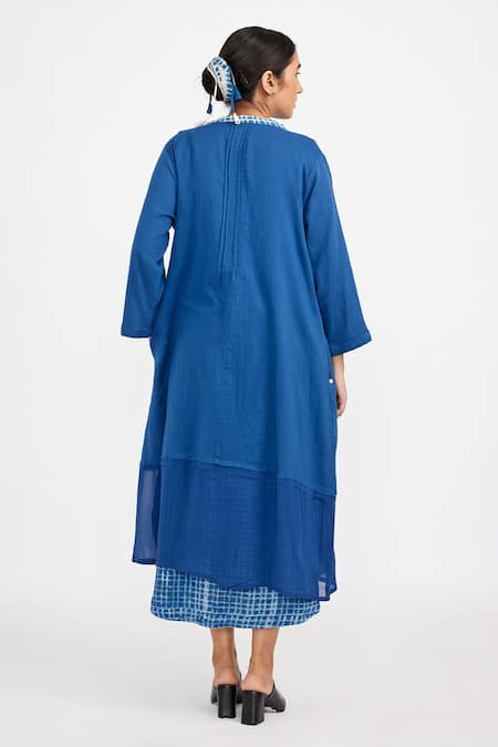 Shop JAYATI GOENKA Blue , Satin Mandarin Collar, Placket Print Dress With Robe at Aza Fashions Shop_JAYATI GOENKA_Blue , Satin Mandarin Collar, Placket Print Dress With Robe _at_Aza_Fashions