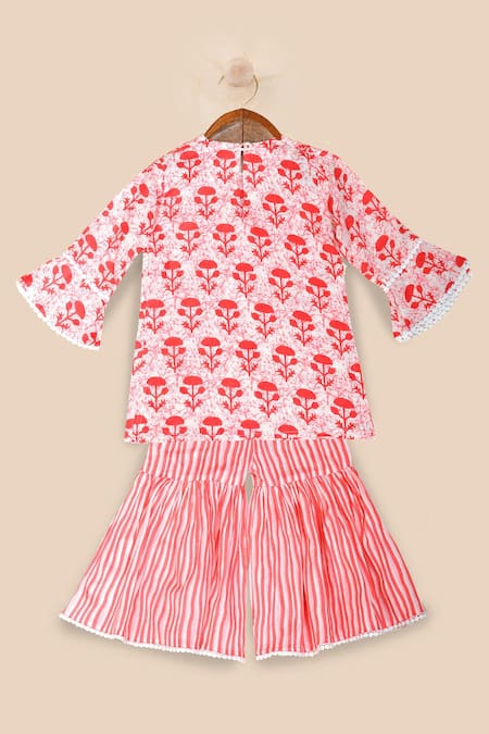 Shop Pankhuri By Priyanka Red Cotton Embroidery, Lace Block Print Kurta Gharara Set at Aza Fashions Shop_Pankhuri By Priyanka_Red Cotton Embroidery, Lace Block Print Kurta Gharara Set _at_Aza_Fashions