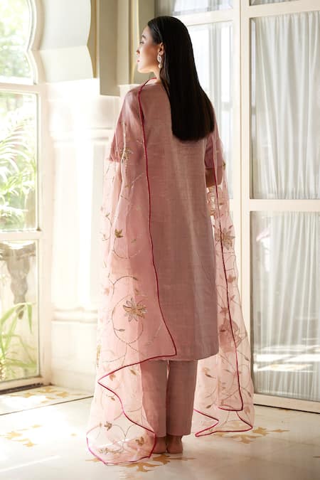 Shop Atelier Shikaarbagh Pink Organza, Embroidery V-neck Tissue Kurta Pant Set at Aza Fashions Shop_Atelier Shikaarbagh_Pink Organza, Embroidery V-neck Tissue Kurta Pant Set _at_Aza_Fashions