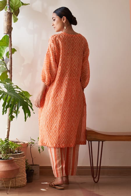 Shop Rekha Agra Orange , Chanderi, Handloom Diamond Pattern Kurta With Pant at Aza Fashions Shop_Rekha Agra_Orange , Chanderi, Handloom Diamond Pattern Kurta With Pant _at_Aza_Fashions