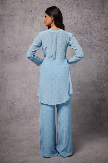 Shop_Senren By Eshana Raut_Blue Swirl Line Print Kurti With Pant _at_Aza_Fashions