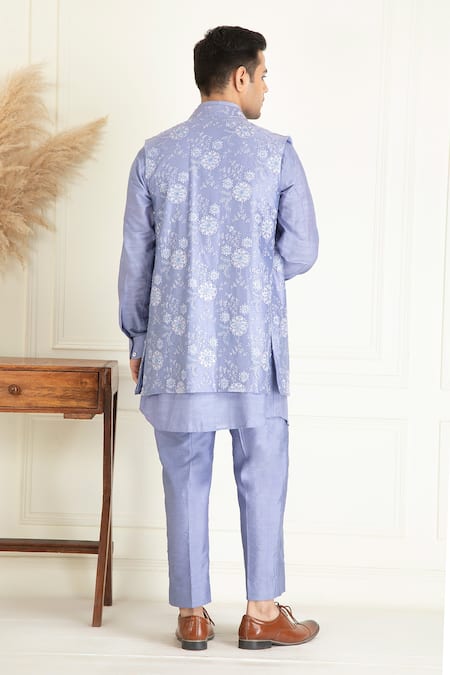Priyanka Jain Embroidered Floral Bundi Kurta Set 