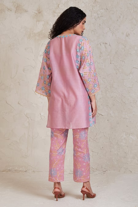 Shop Sue Mue Pink Chanderi Embroidery, Cut Work Plunge Neck Amal Kurta Pant Set at Aza Fashions Shop_Sue Mue_Pink Chanderi Embroidery, Cut Work Plunge Neck Amal Kurta Pant Set _at_Aza_Fashions