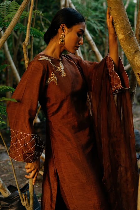 Label Shristi Chetani Hand Embroidered Kurta Set 