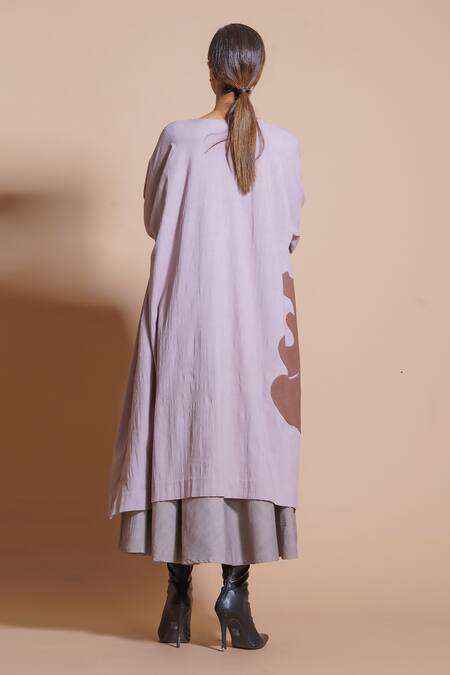 Shop Stoique Grey Cotton Applique V-neck Gunpowder Work Tunic at Aza Fashions Shop_Stoique_Grey Cotton Applique V-neck Gunpowder Work Tunic _at_Aza_Fashions