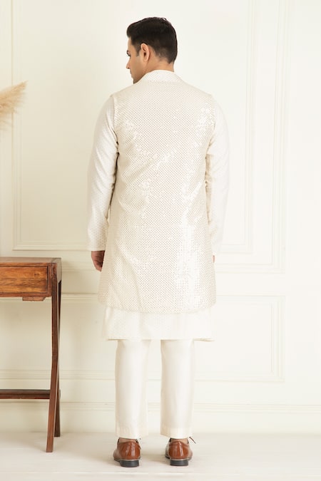 Priyanka Jain Embroidered Bundi & Kurta Set 