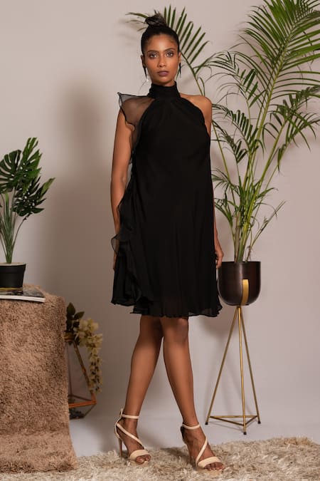Shop Vanshika Agarwal Label Black Chiffon, Organza, Taffeta Halter Neck One-side Ruffled Dress at Aza Fashions Shop_Vanshika Agarwal Label_Black Chiffon, Organza, Taffeta Halter Neck One-side Ruffled Dress _at_Aza_Fashions